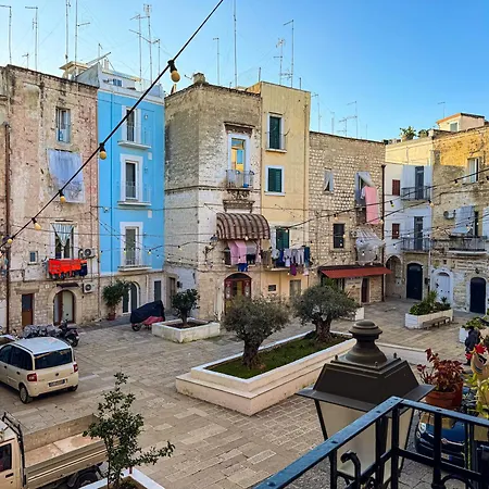 Apricot House * Bari